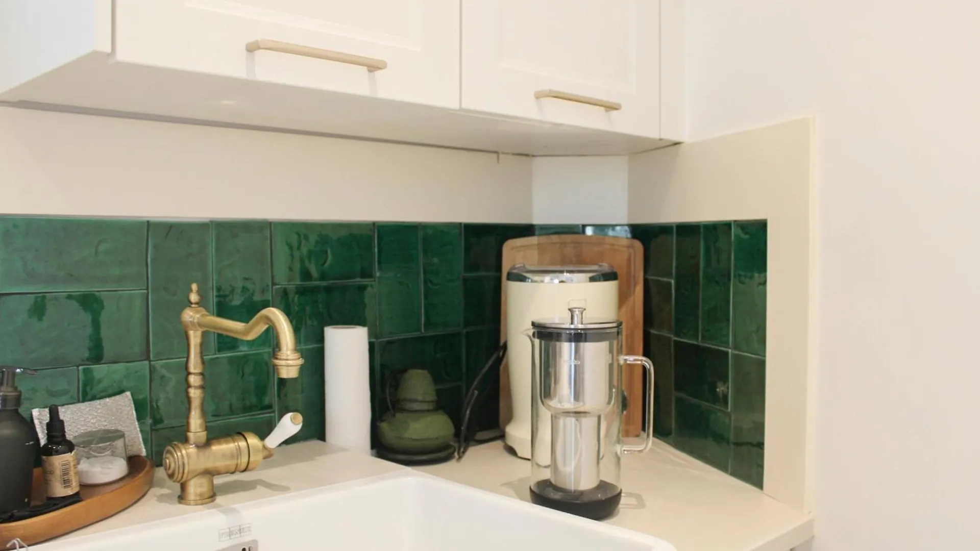 Bright Apartment With View And Comfort Paris