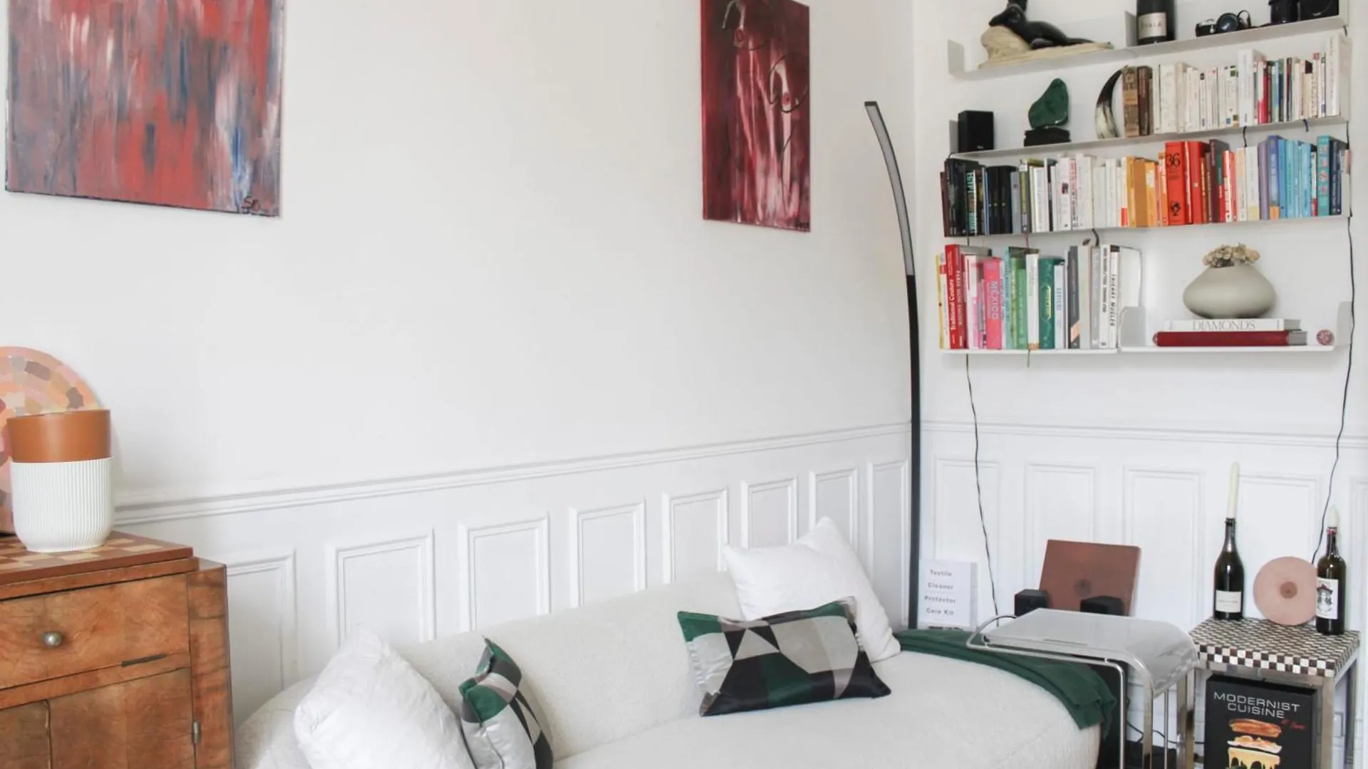 Bright Apartment With View And Comfort Paris
