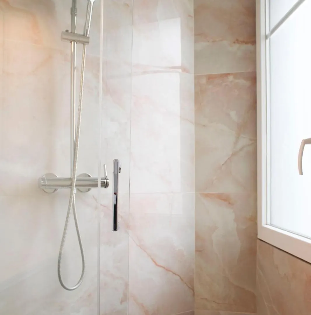 Bright Apartment With View And Comfort Paris