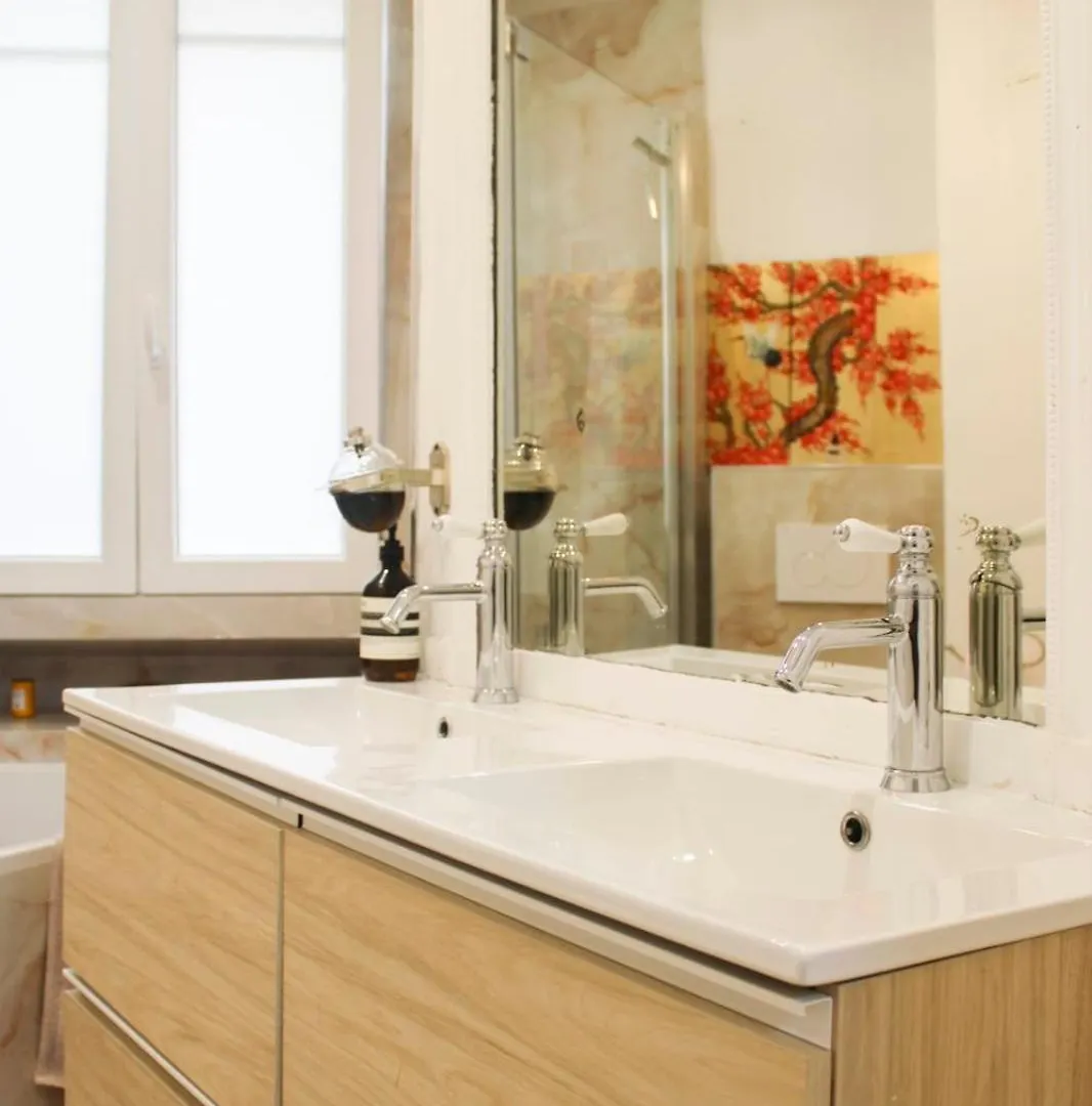 Bright Apartment With View And Comfort Paris 0*,  France