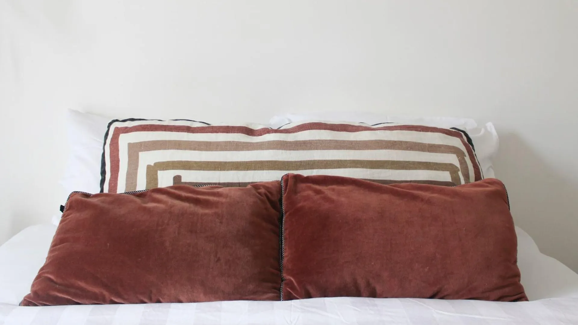 Bright Apartment With View And Comfort Paris