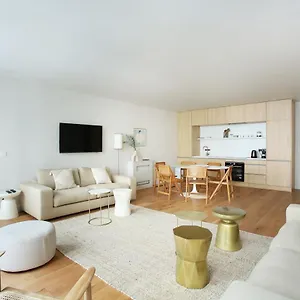  Apartment In The Center Of By Prestige